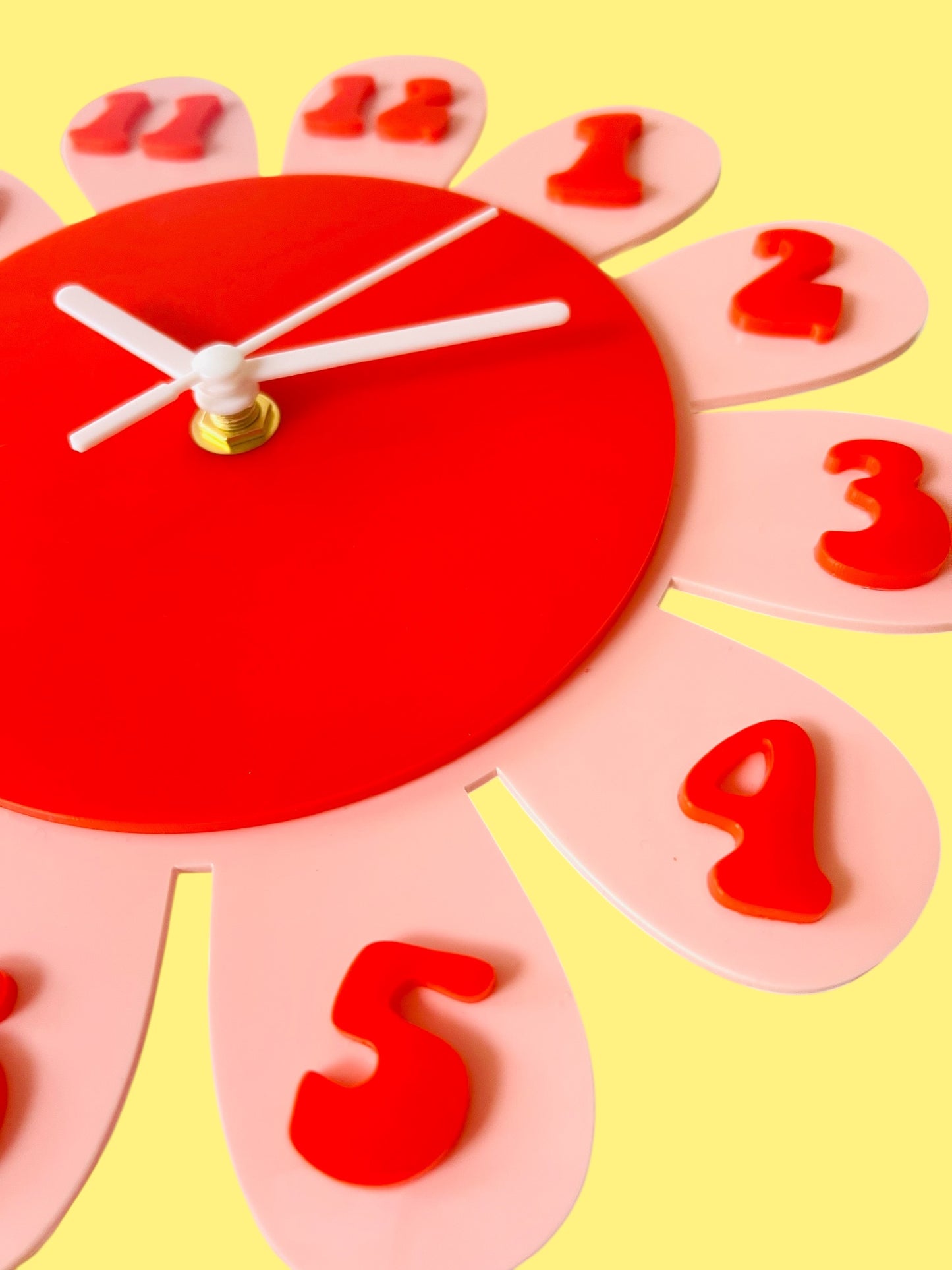 Retro Flower Wall Clock 25cm