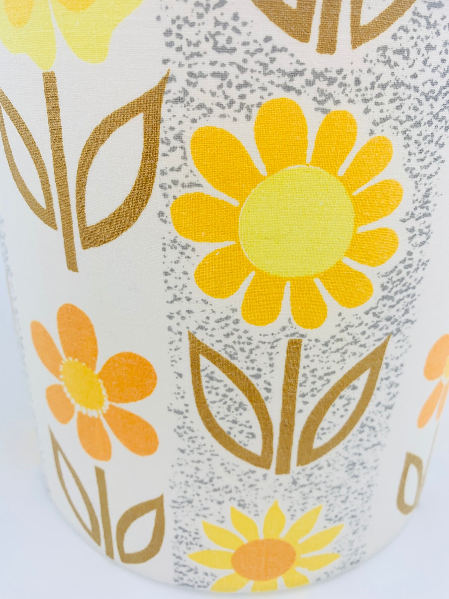 Retro Daisy Lamspshade 20cm
